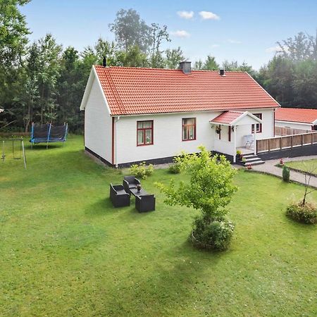 Ferienhaus Am Mycklaflon Eksjö エクステリア 写真