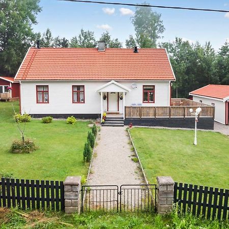 Ferienhaus Am Mycklaflon Eksjö エクステリア 写真
