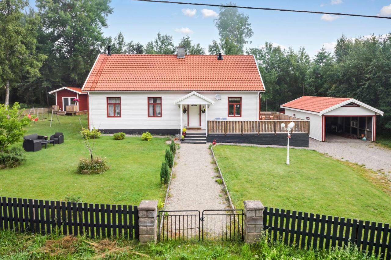 Ferienhaus Am Mycklaflon Eksjö エクステリア 写真